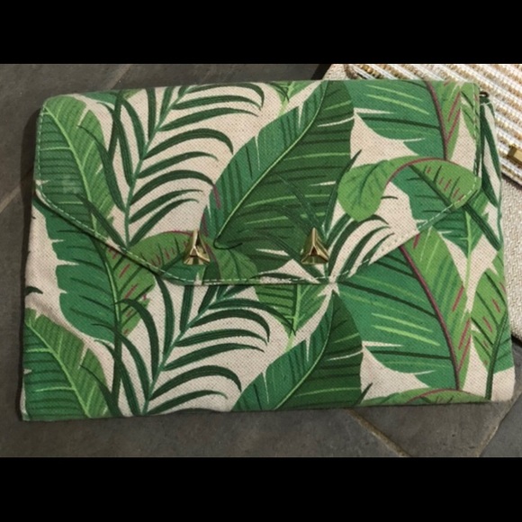 Stella & Dot Handbags - Stella & Dot Tropical Clutch